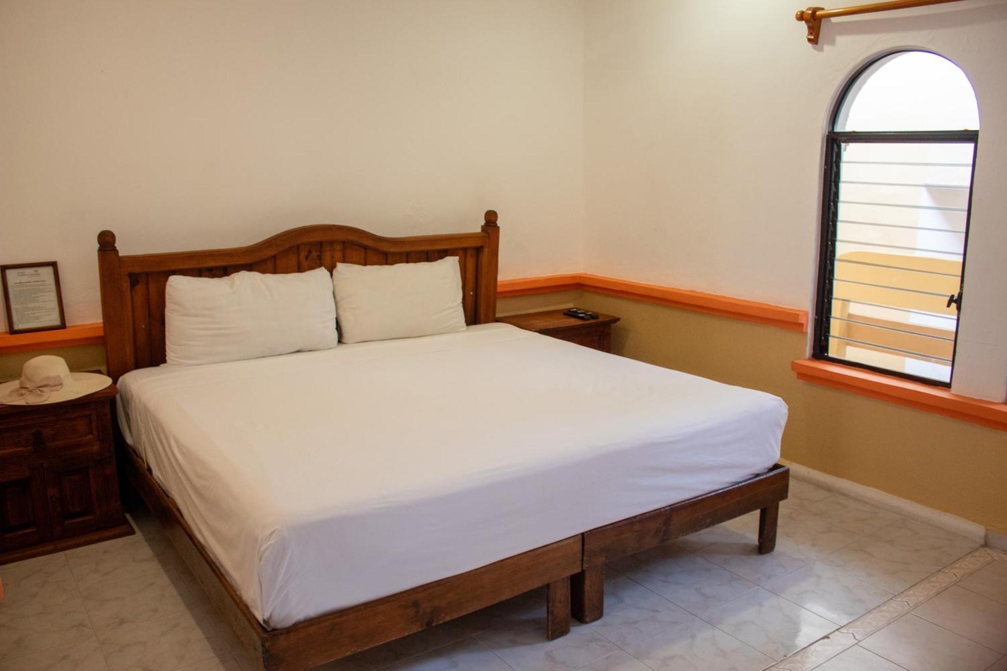 Hotel Vista Caribe 5Ta Av A 5 Pasos De La Playa Playa del Carmen Exterior photo